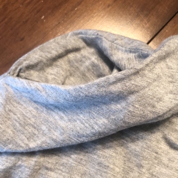 Grey flowy three quarter length top - Picture 4 of 4